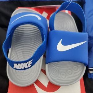 Nike boys toddler sandals size 6t or 8.5t